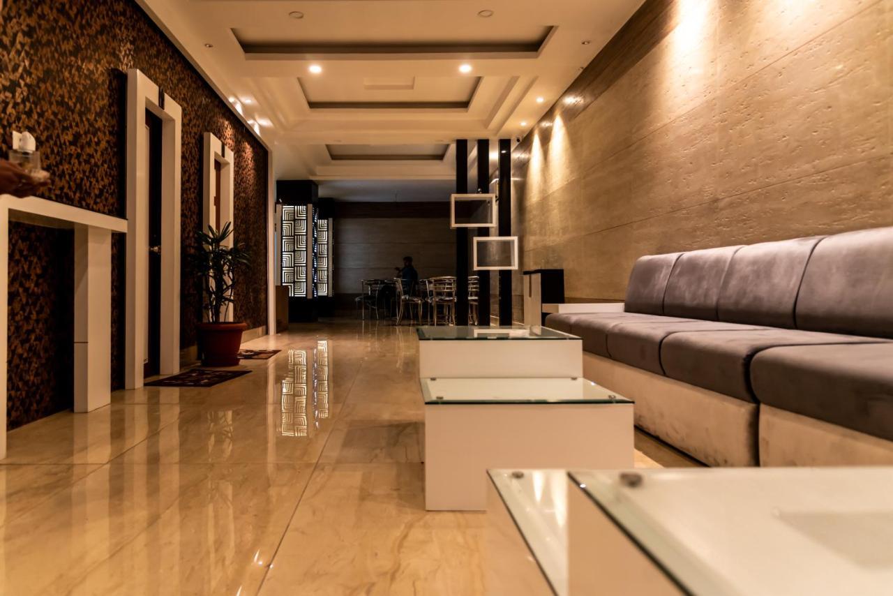 Hotel Arihant Palace , Katra 格德拉 外观 照片