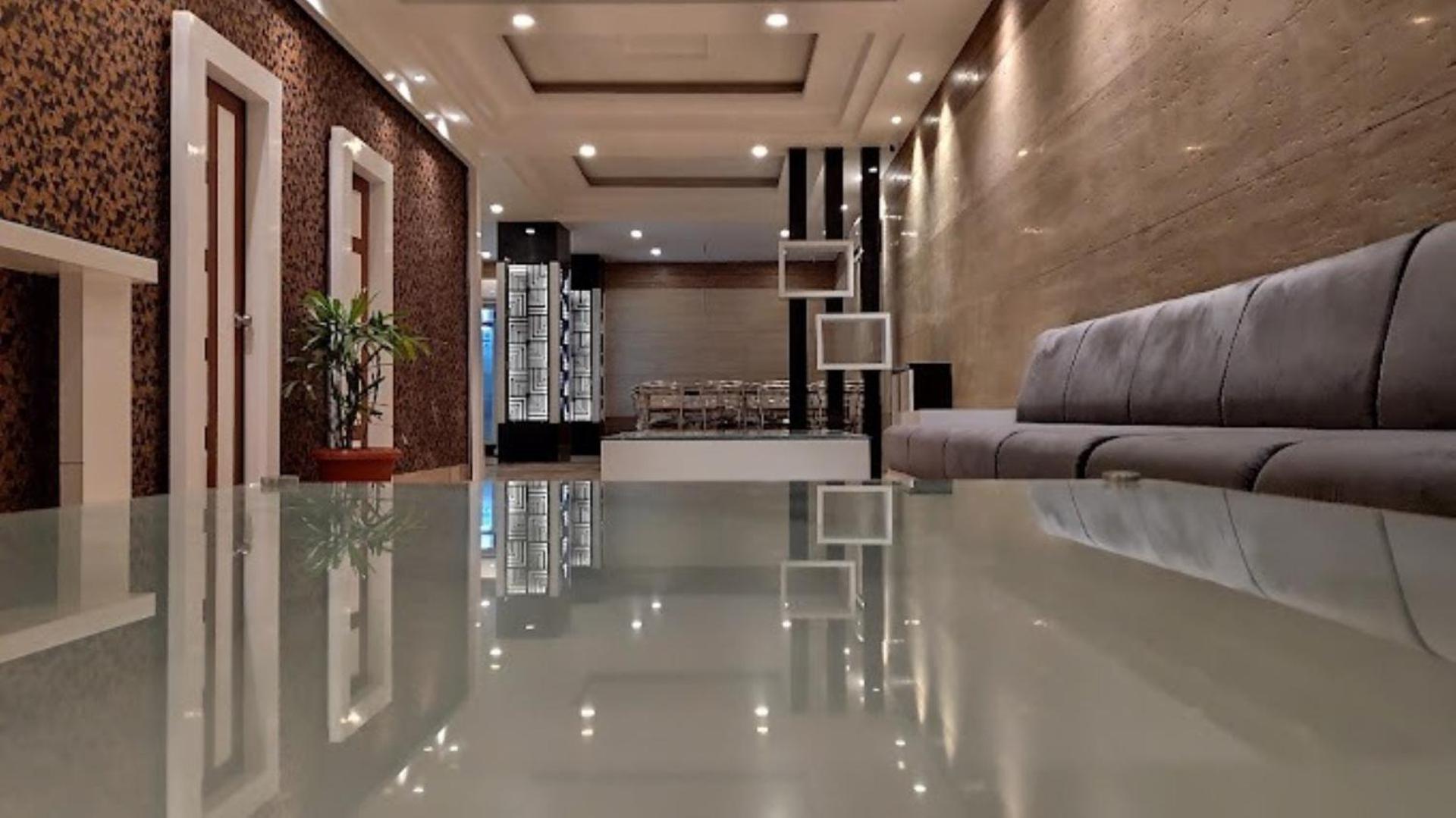 Hotel Arihant Palace , Katra 格德拉 外观 照片