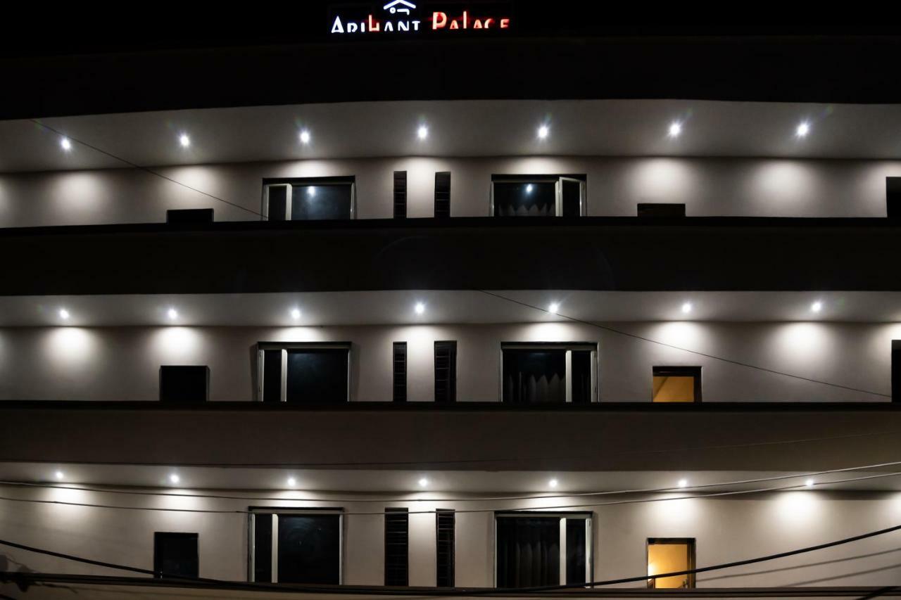 Hotel Arihant Palace , Katra 格德拉 外观 照片